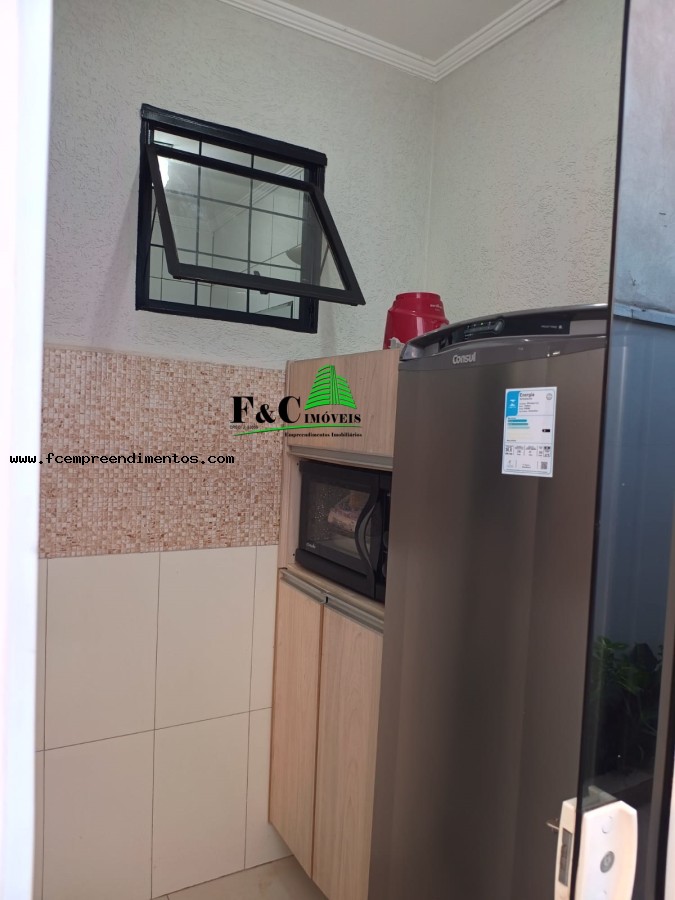 Casa à venda com 2 quartos, 140m² - Foto 13