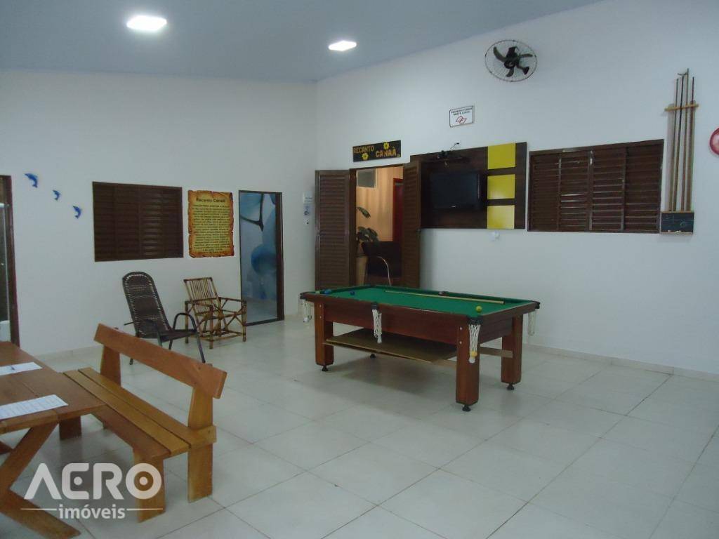 Casa à venda com 3 quartos, 200m² - Foto 8