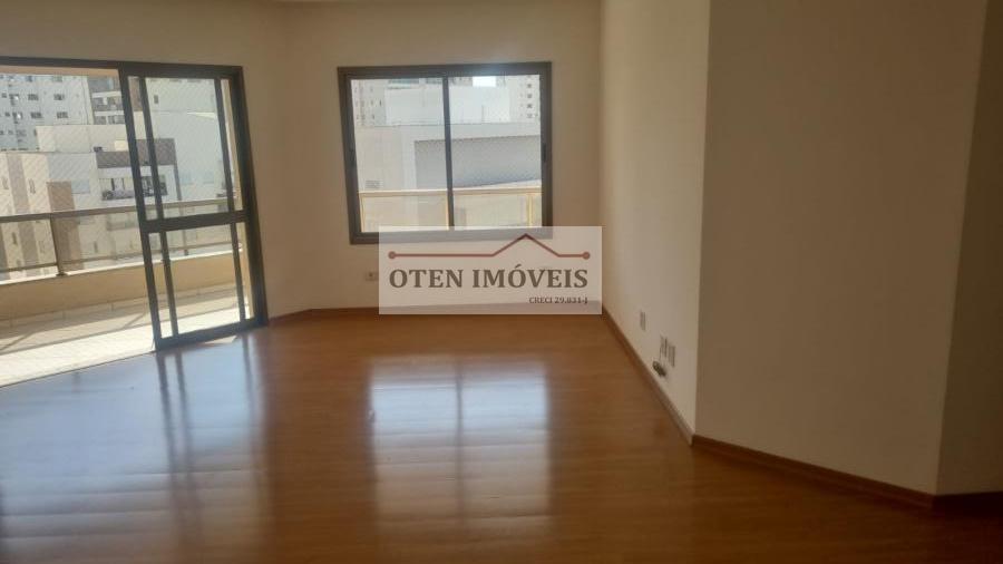 Apartamento para alugar com 4 quartos, 220m² - Foto 4