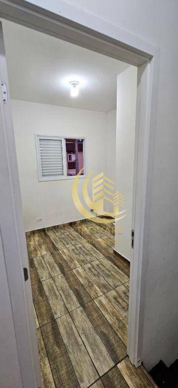 Sobrado à venda com 3 quartos, 93m² - Foto 15