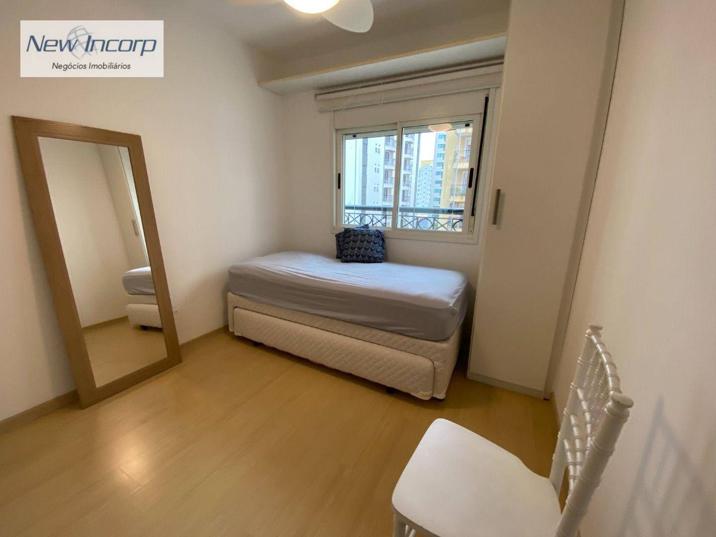 Apartamento à venda com 2 quartos, 72m² - Foto 11