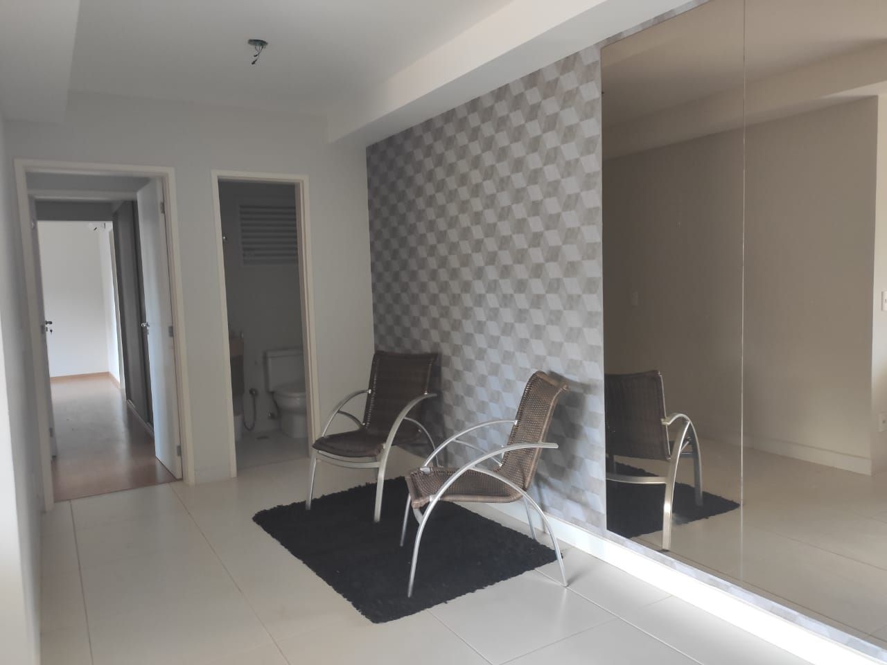 Apartamento à venda com 3 quartos, 97m² - Foto 9