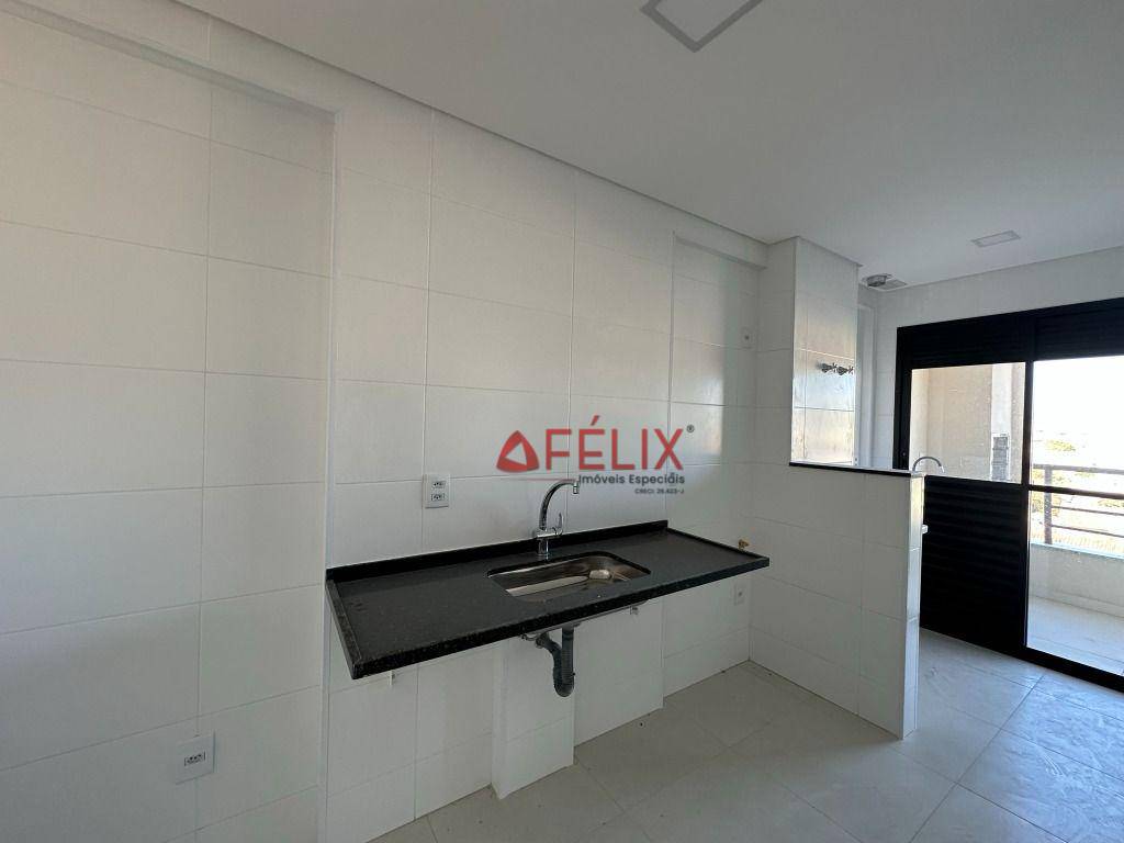 Apartamento à venda com 2 quartos, 74m² - Foto 4