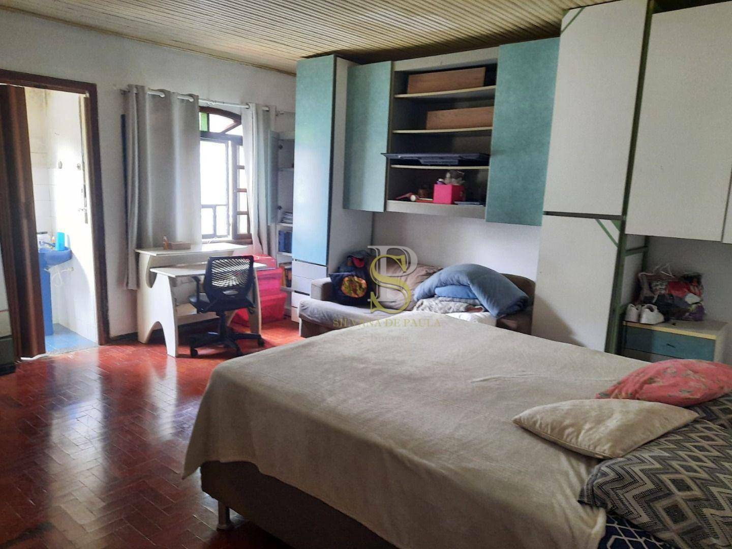 Casa à venda com 4 quartos, 269m² - Foto 14