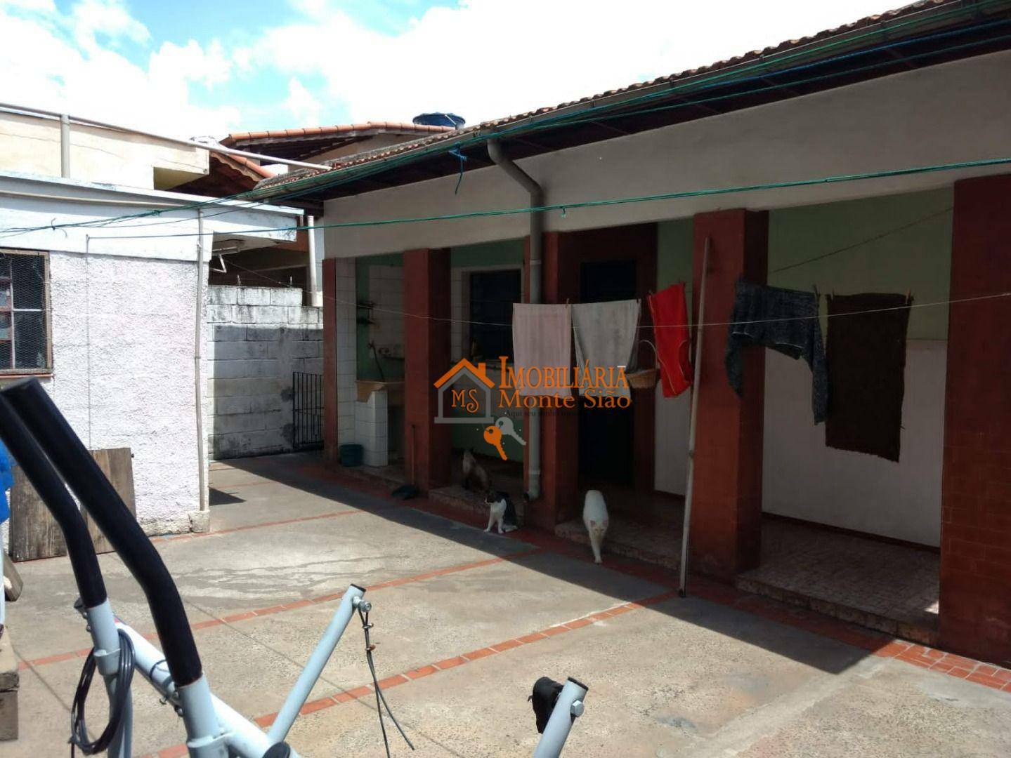 Casa à venda com 3 quartos, 250m² - Foto 8