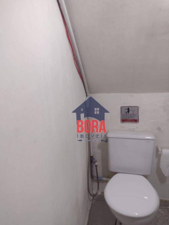 Casa à venda e aluguel com 3 quartos, 140m² - Foto 7