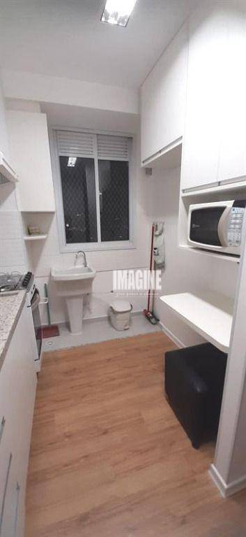 Apartamento para alugar com 2 quartos, 39m² - Foto 4