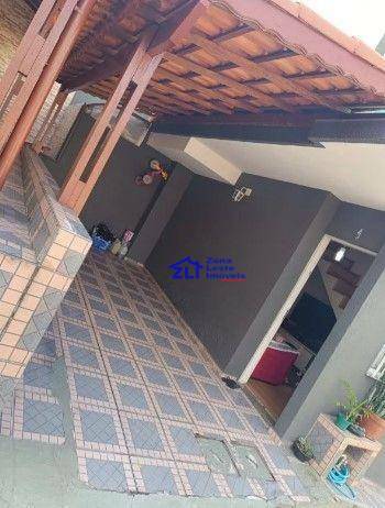 Casa de Condomínio à venda com 2 quartos, 70m² - Foto 2