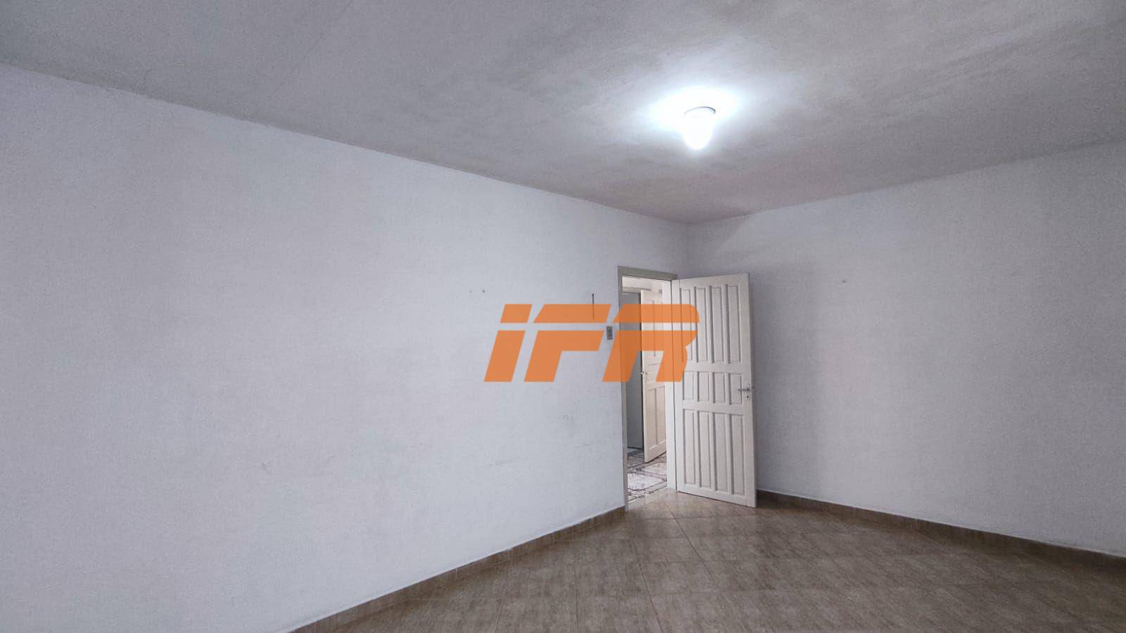 Casa à venda com 2 quartos, 170m² - Foto 19