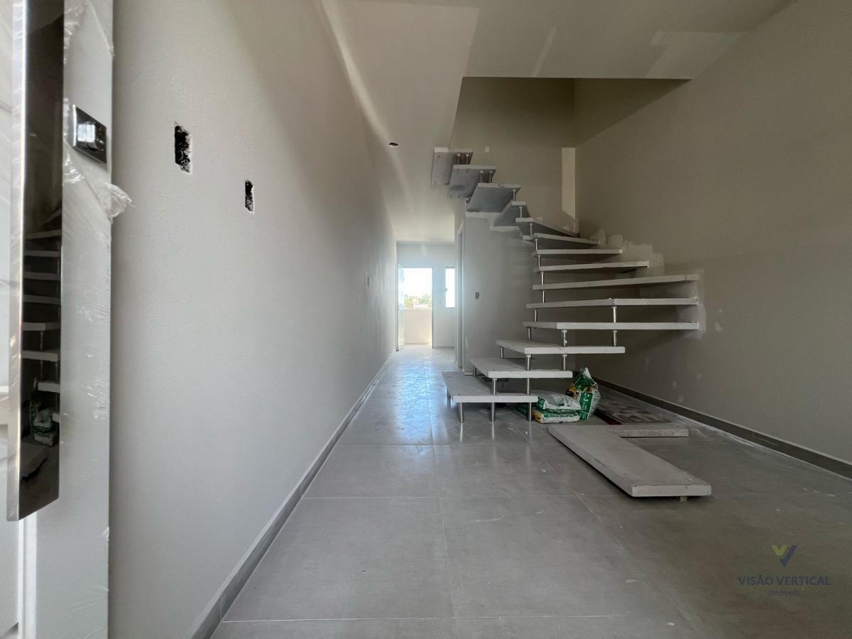 Sobrado à venda com 2 quartos, 67m² - Foto 1