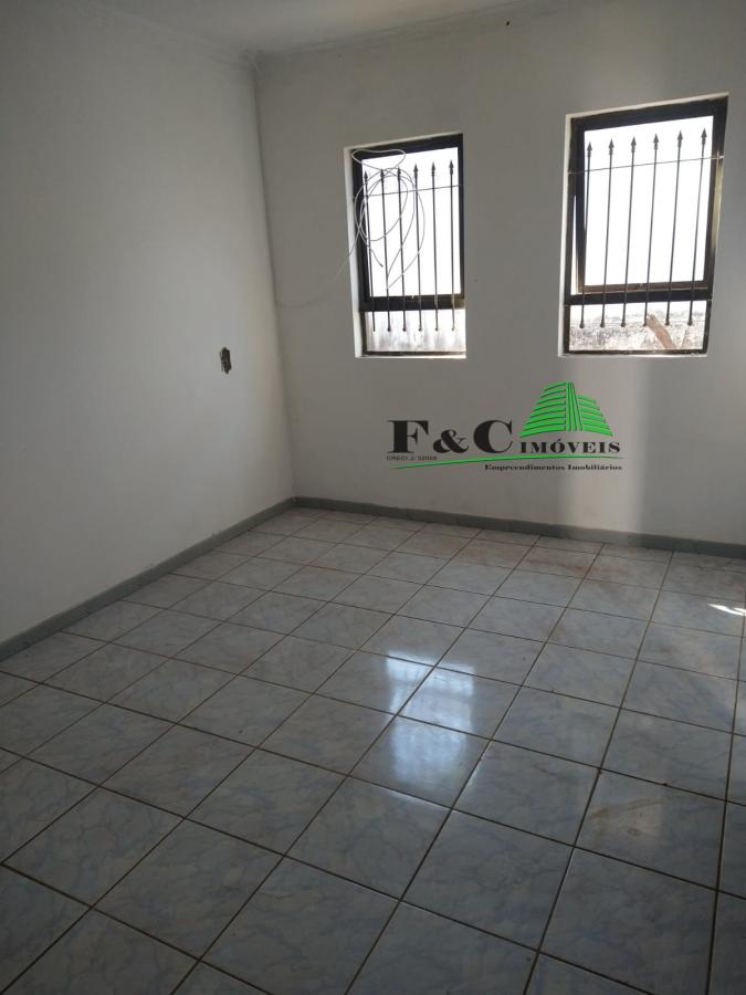 Casa à venda com 2 quartos, 250m² - Foto 18