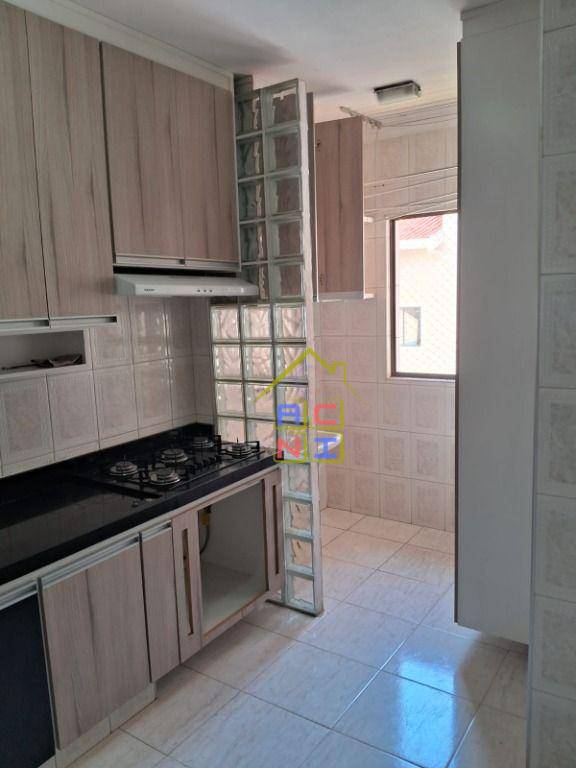 Apartamento à venda com 2 quartos, 72m² - Foto 12