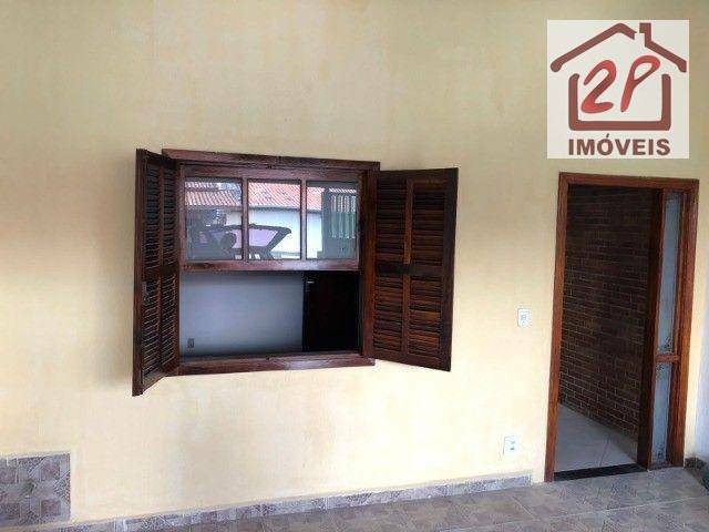 Casa à venda com 2 quartos, 124m² - Foto 1