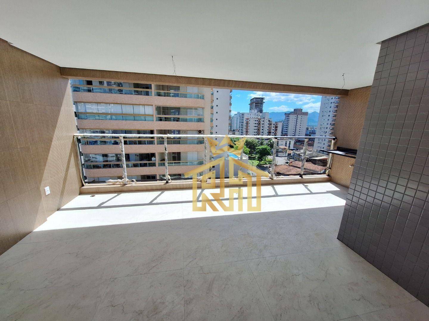 Apartamento à venda com 3 quartos, 135m² - Foto 2