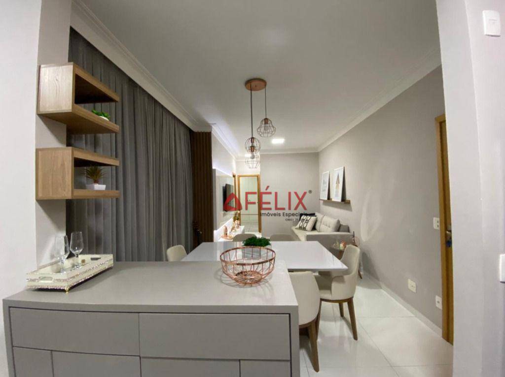 Apartamento à venda com 2 quartos, 64m² - Foto 3