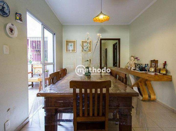 Casa à venda com 3 quartos, 128m² - Foto 1