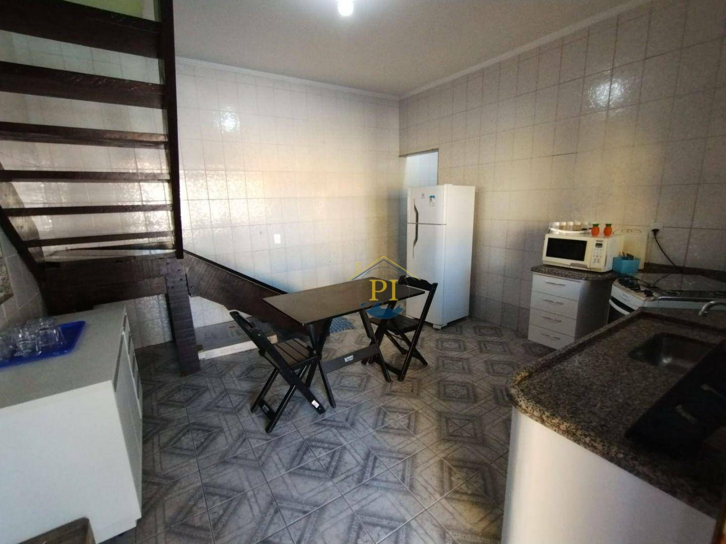 Casa à venda com 2 quartos, 120m² - Foto 9