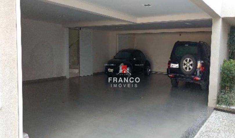 Casa de Condomínio à venda com 5 quartos, 520m² - Foto 4