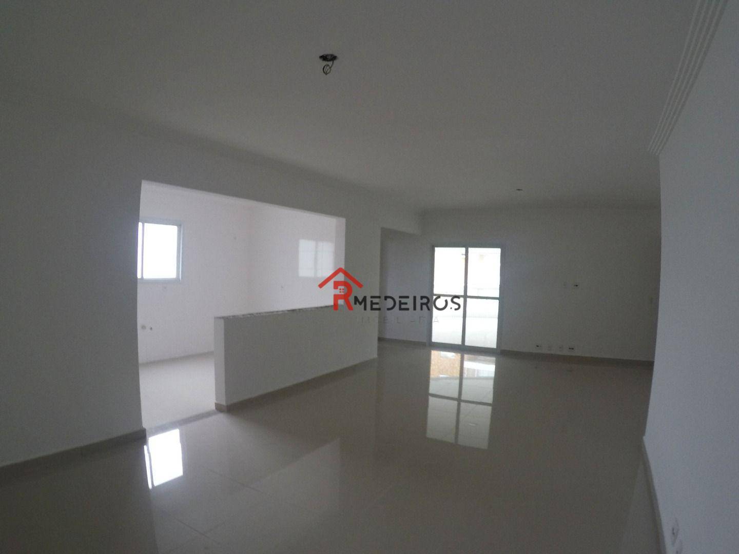 Apartamento à venda com 3 quartos, 172m² - Foto 1