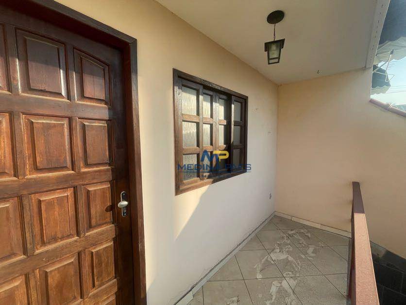 Casa à venda com 2 quartos, 90M2 - Foto 4