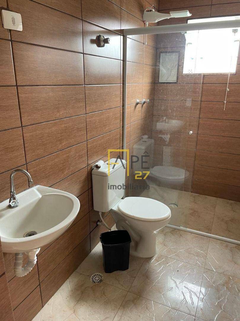 Casa à venda com 3 quartos, 200m² - Foto 12