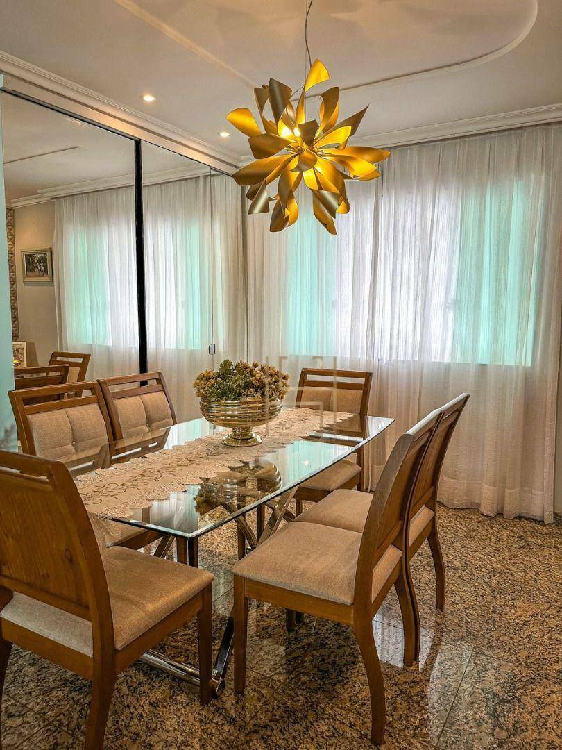 Casa, 4 quartos, 266 m² - Foto 8