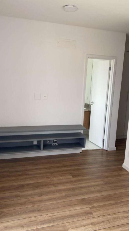 Apartamento para alugar com 3 quartos, 109m² - Foto 13