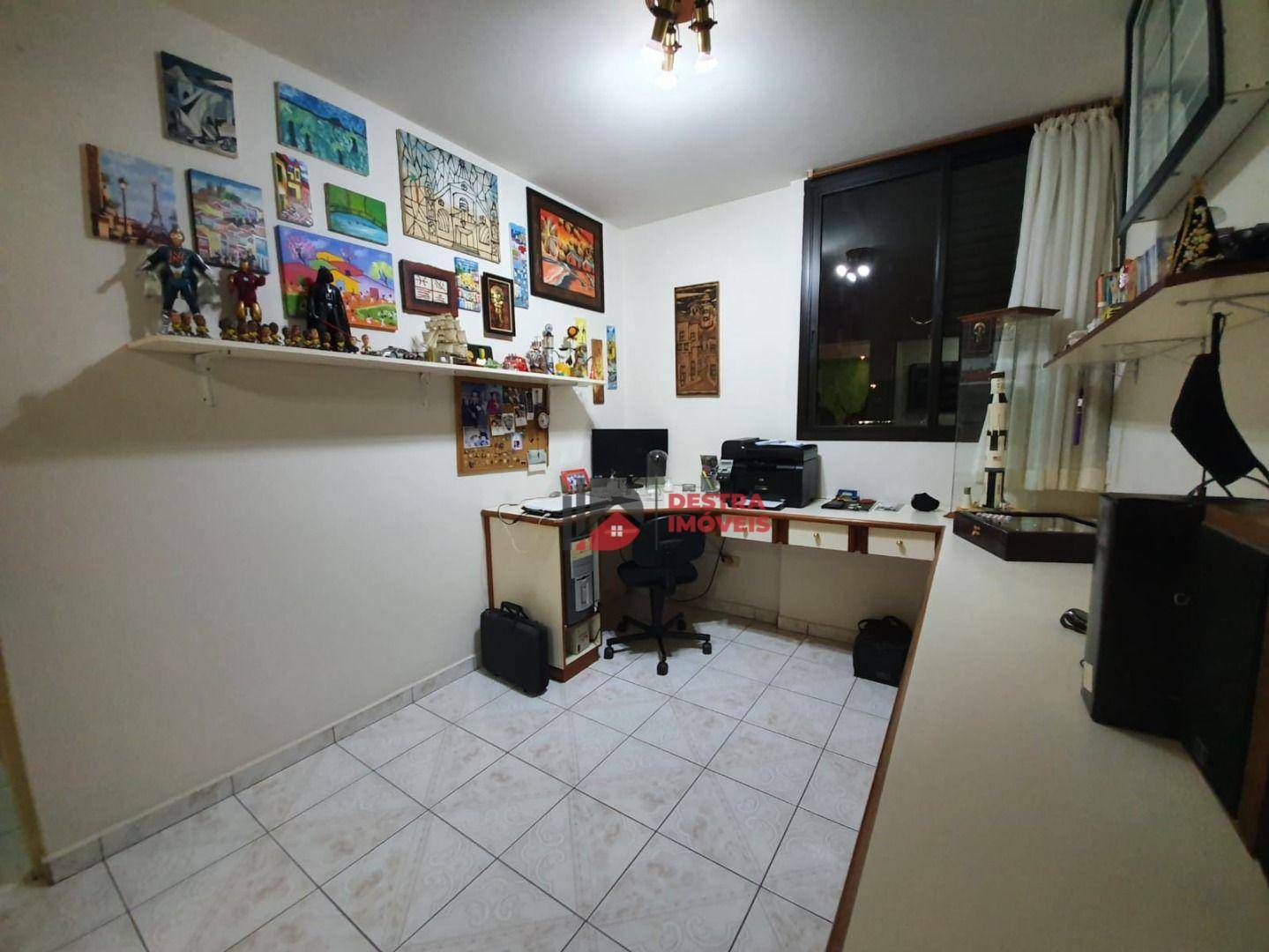 Apartamento à venda com 3 quartos, 76m² - Foto 17