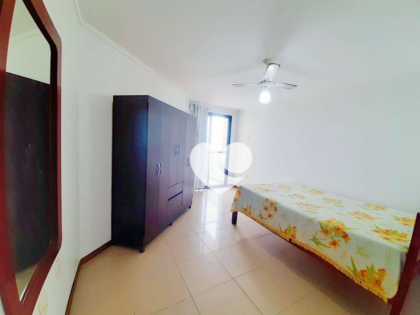 Apartamento à venda com 4 quartos, 140m² - Foto 13