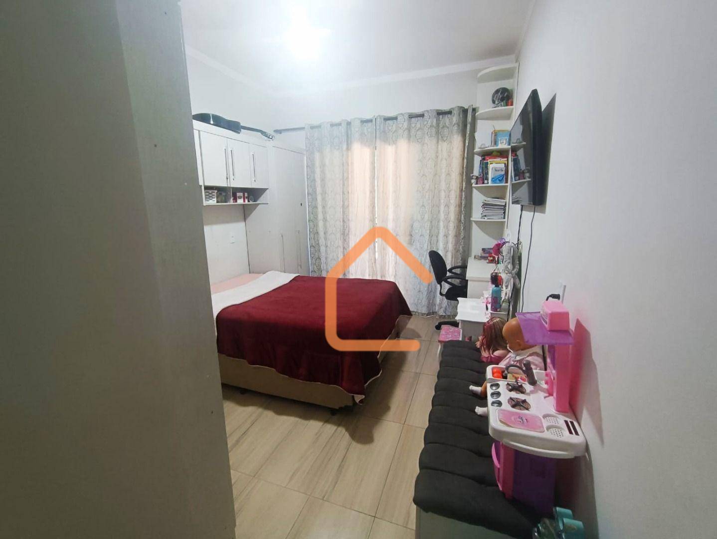 Casa à venda com 3 quartos, 240m² - Foto 27