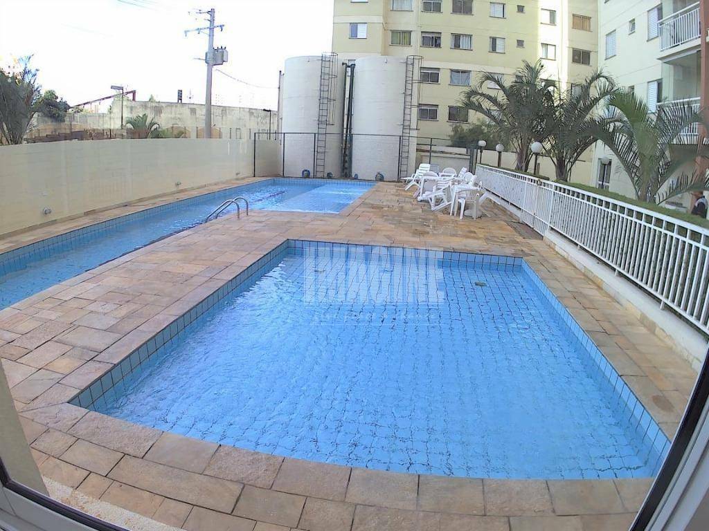 Apartamento à venda com 2 quartos, 64m² - Foto 11