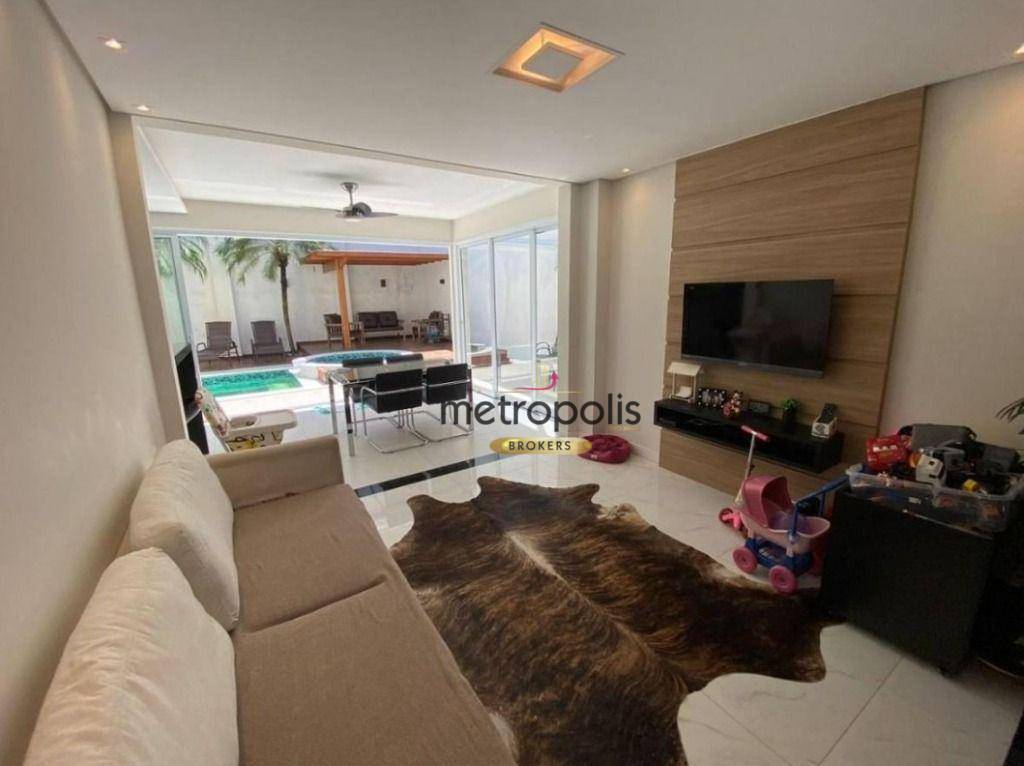 Casa de Condomínio à venda com 4 quartos, 335m² - Foto 2