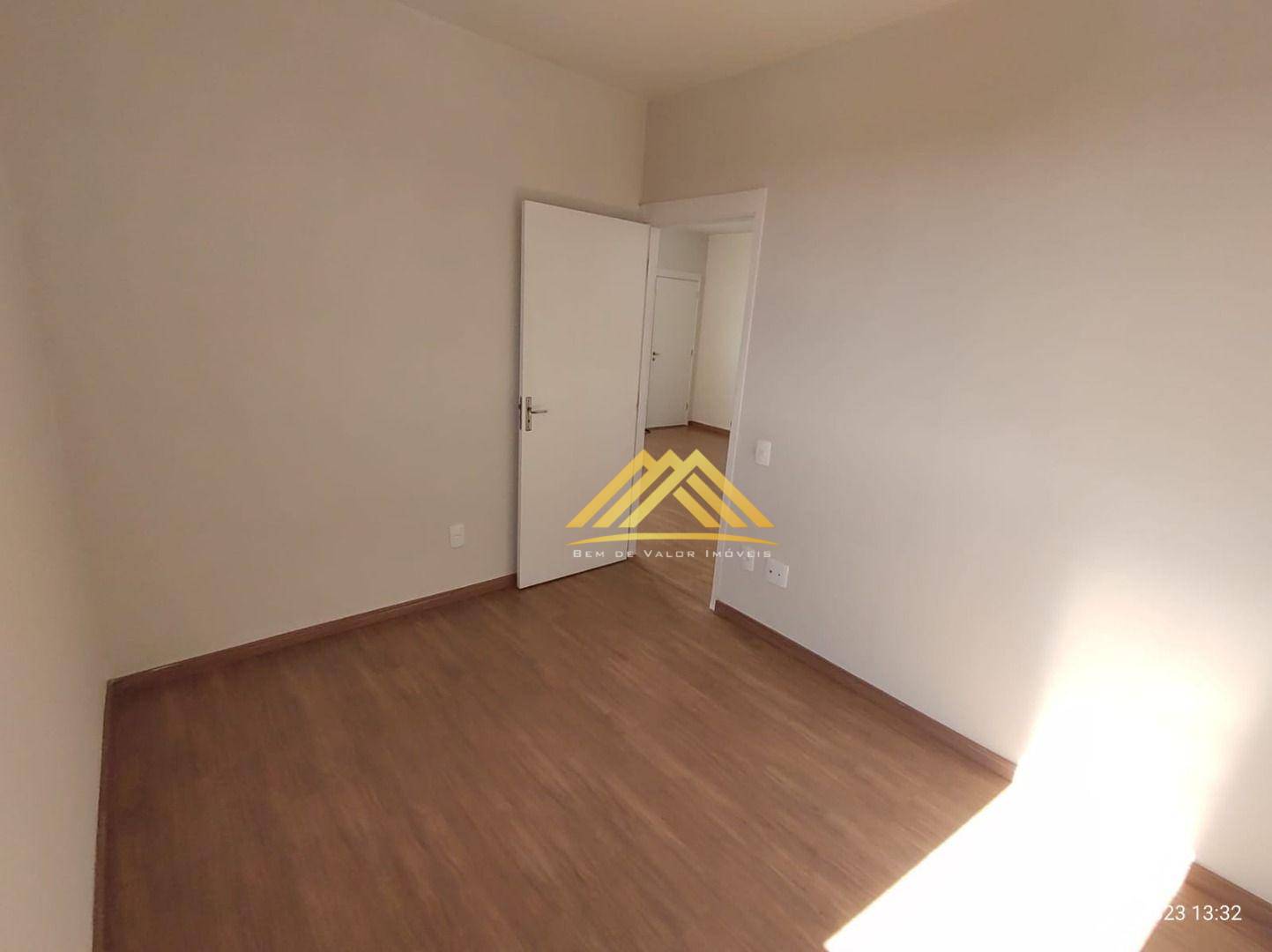 Apartamento à venda com 2 quartos, 44m² - Foto 7