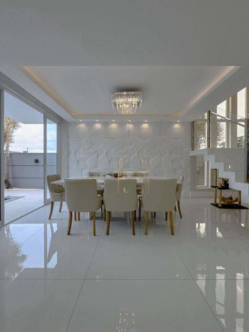 Casa de Condomínio à venda com 4 quartos, 350m² - Foto 9