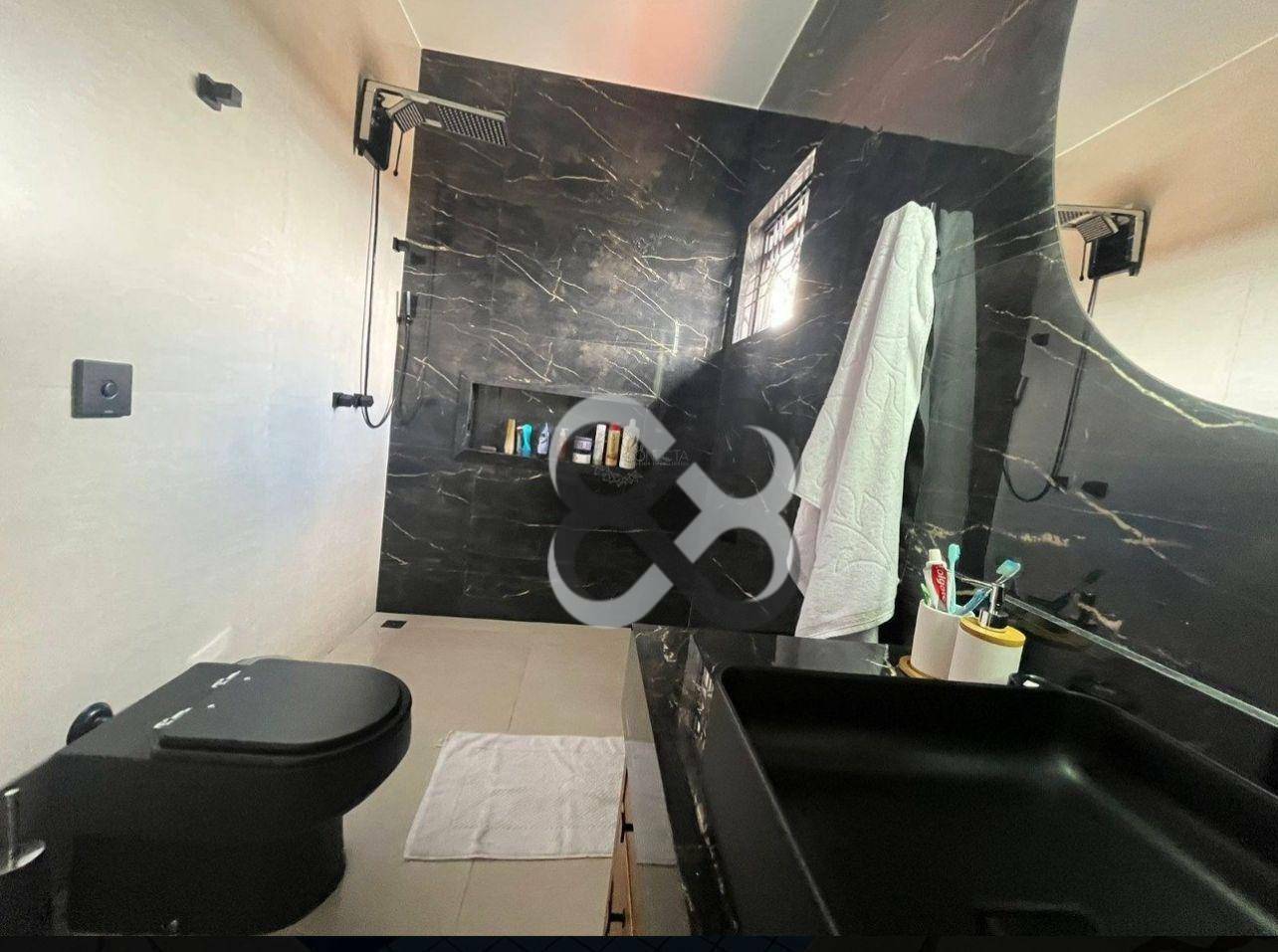 Casa à venda com 4 quartos, 236m² - Foto 14