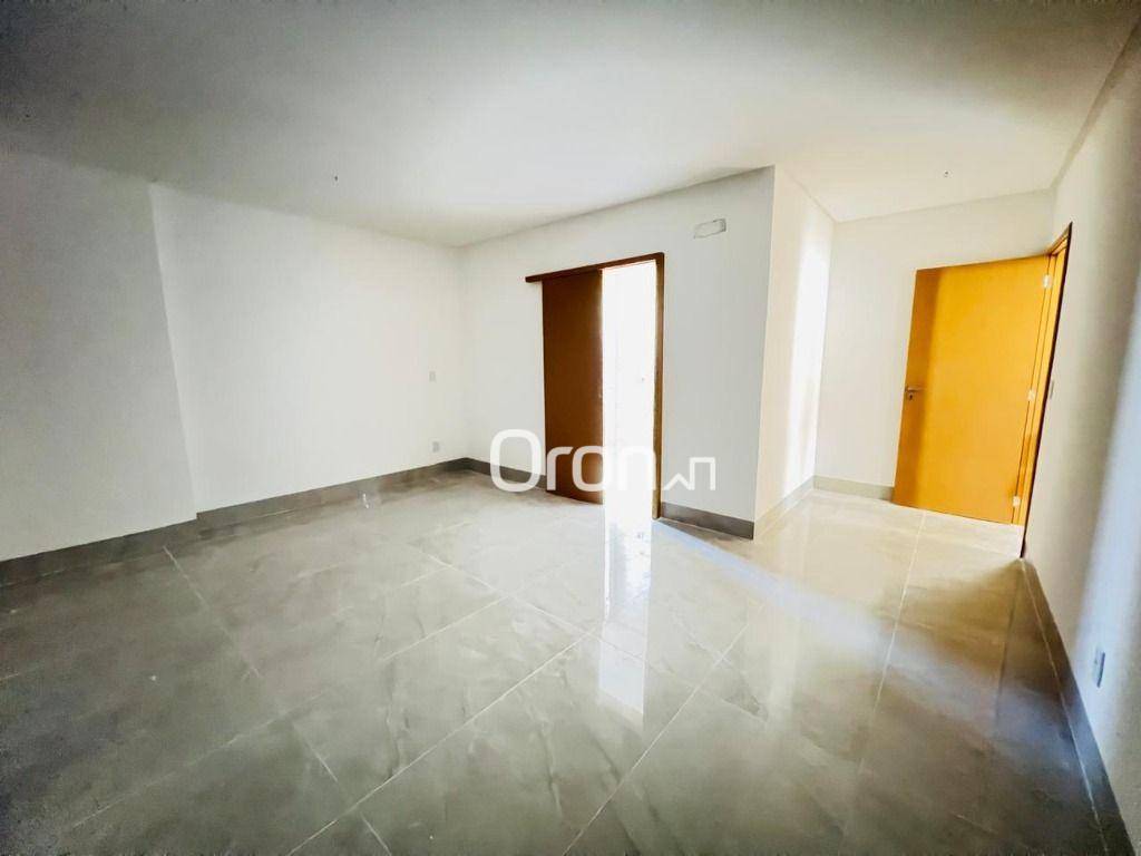 Apartamento à venda com 4 quartos, 235m² - Foto 6