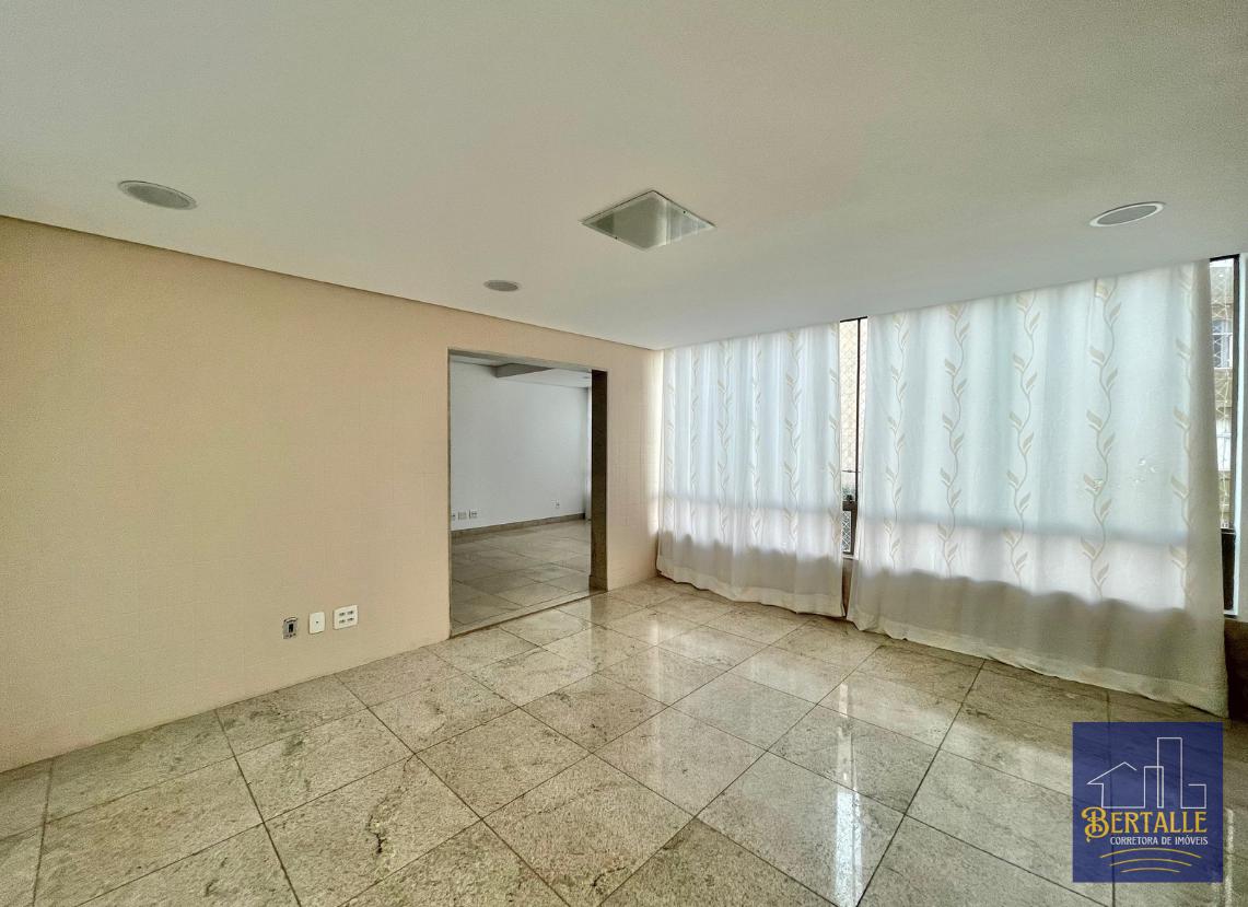 Apartamento à venda com 3 quartos, 250m² - Foto 17