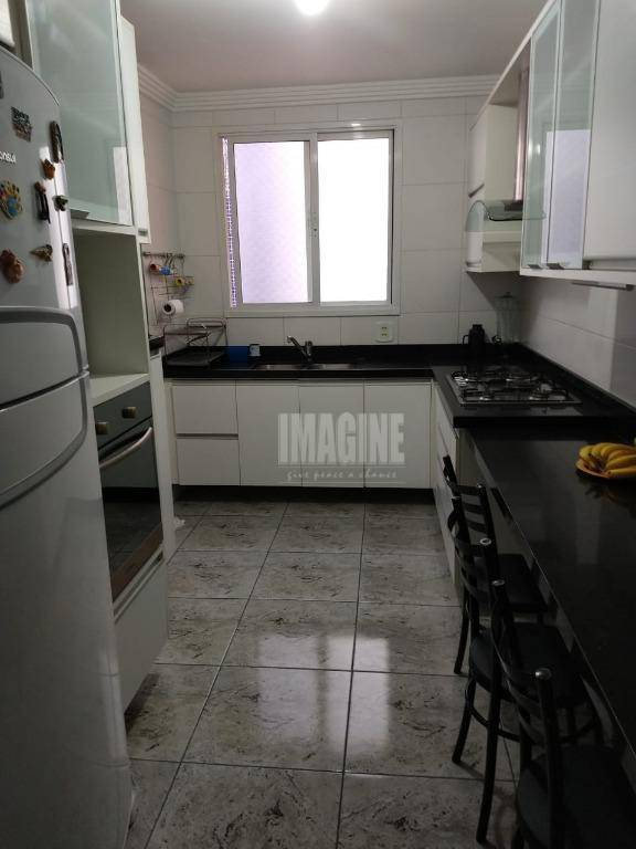 Apartamento à venda com 3 quartos, 83m² - Foto 21