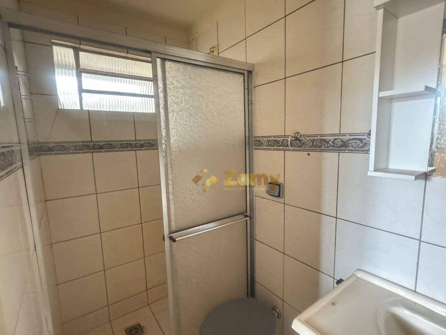 Casa à venda com 3 quartos, 124m² - Foto 2