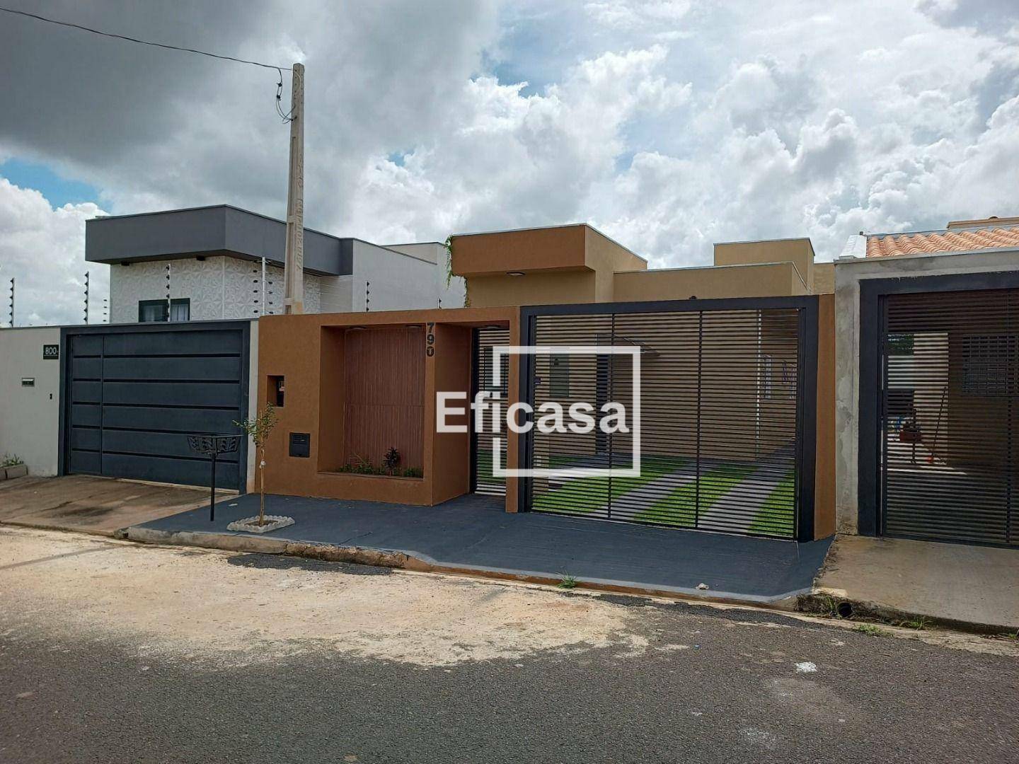 Casa à venda com 2 quartos, 56m² - Foto 4