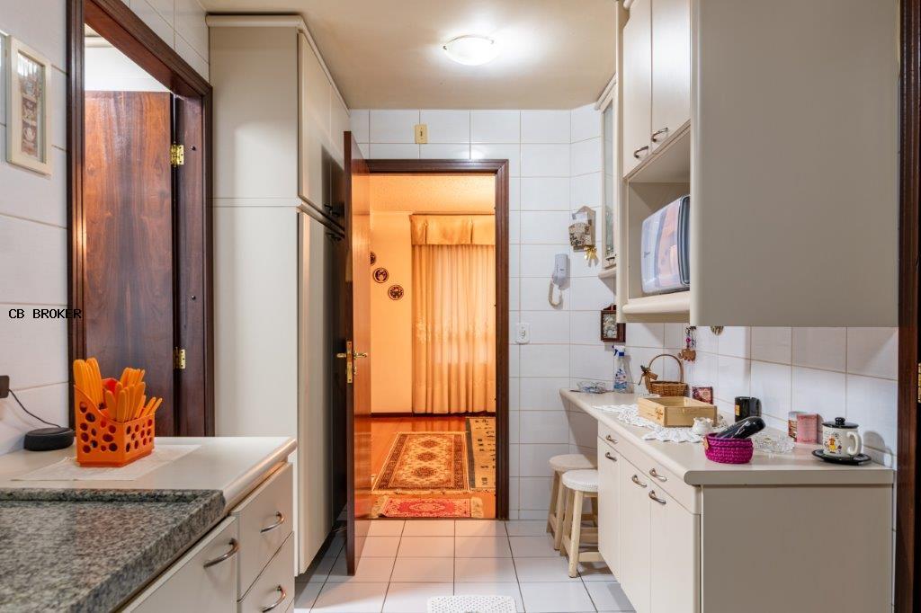 Apartamento à venda com 4 quartos, 128m² - Foto 11