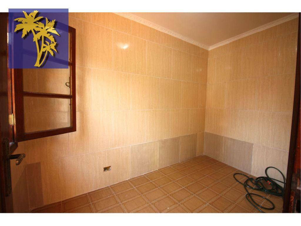 Casa para alugar com 3 quartos, 197m² - Foto 25