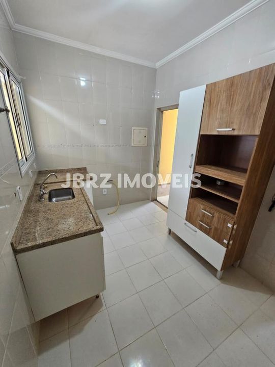 Casa à venda com 2 quartos, 109m² - Foto 6