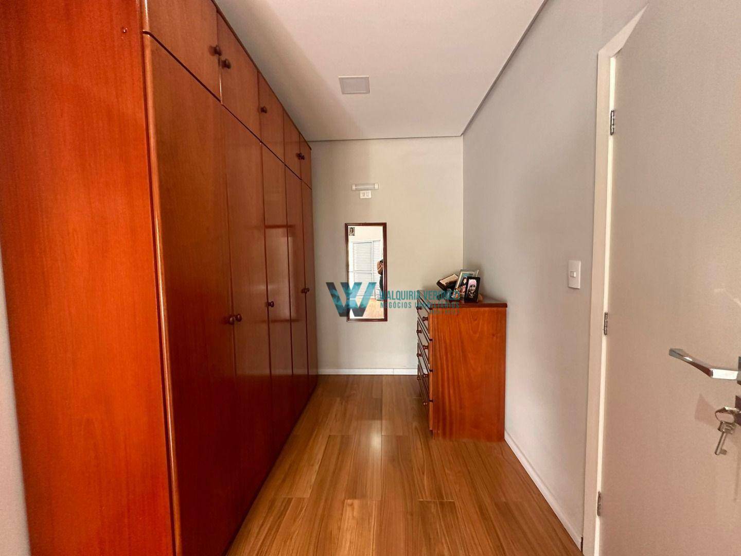 Casa à venda com 3 quartos, 249m² - Foto 22