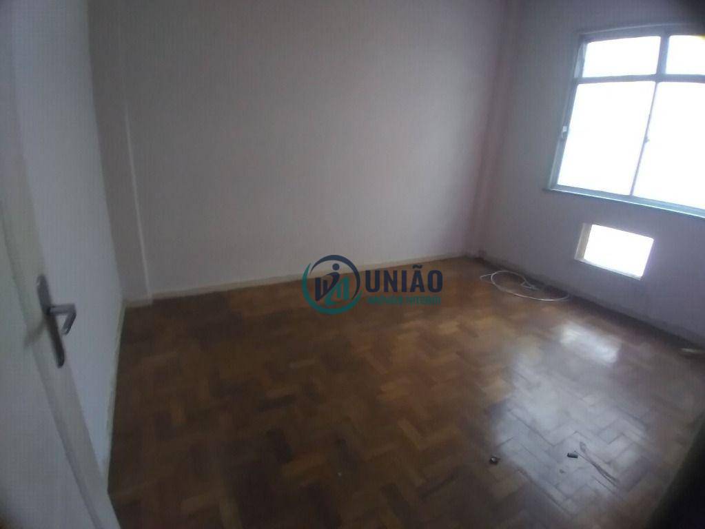 Apartamento à venda com 3 quartos, 100m² - Foto 10