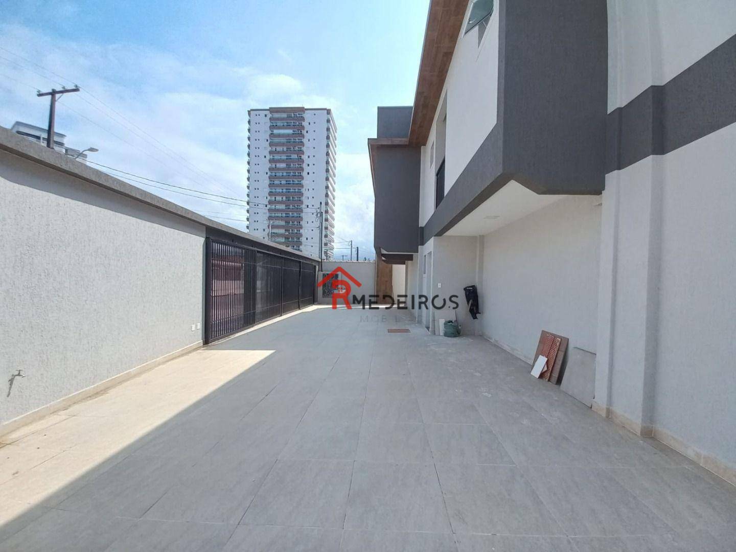 Casa à venda com 2 quartos, 57m² - Foto 4