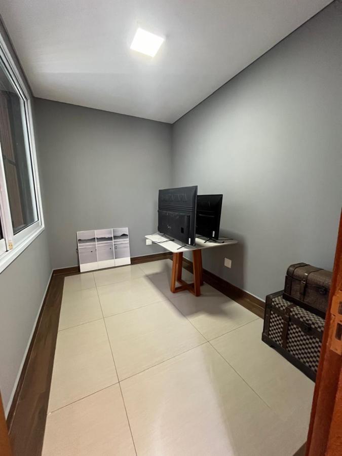 Casa de Condomínio à venda com 4 quartos, 350m² - Foto 13