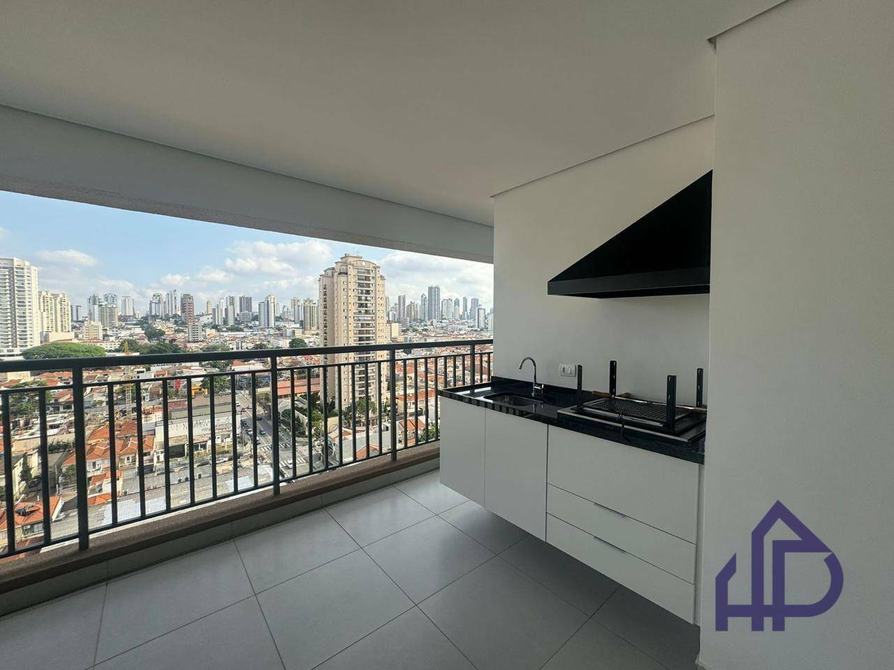 Apartamento para alugar com 3 quartos, 190m² - Foto 1