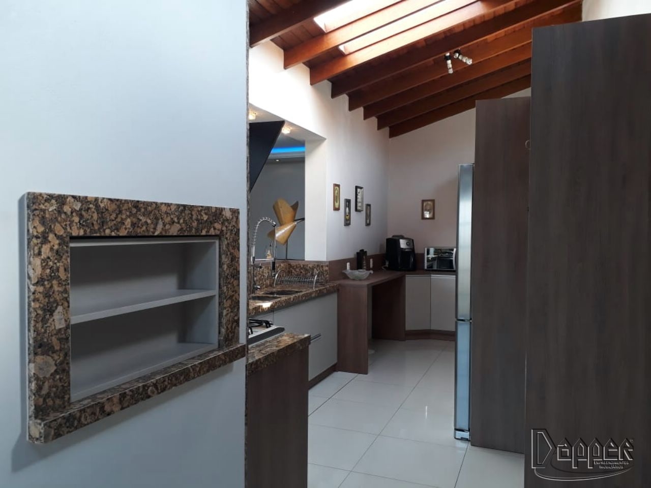 Casa à venda com 3 quartos, 349m² - Foto 8