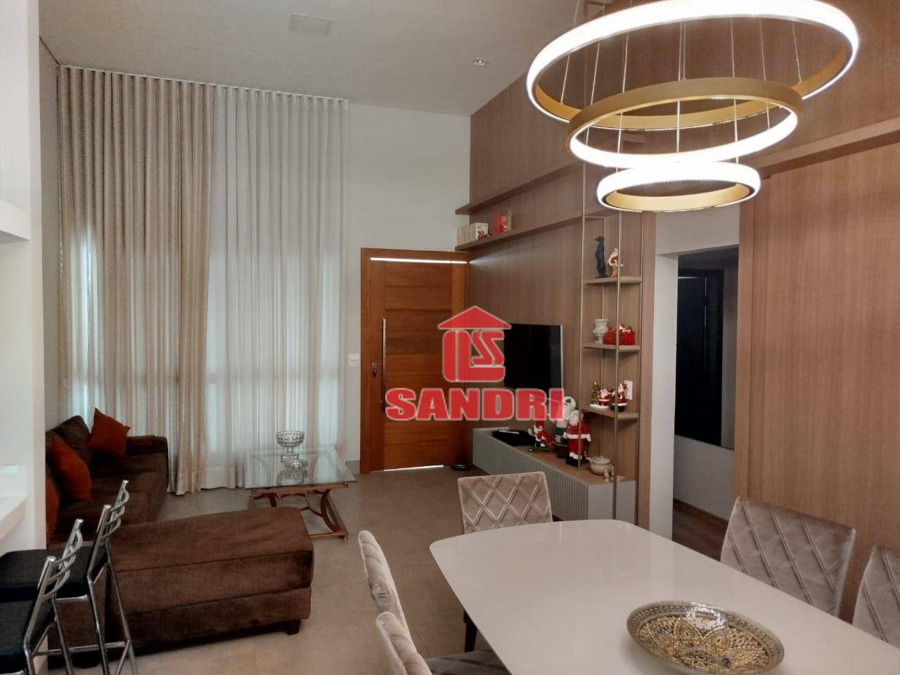 Casa à venda com 3 quartos, 202m² - Foto 8